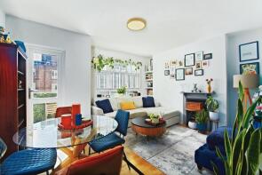 23, Woodhams House, West Hill, London SW18 1RJ