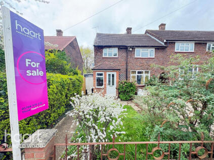 North Hill Drive, Harold Hill
