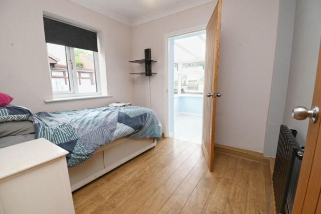 2 bed Semi-Detached Bungalow for sale Image 8