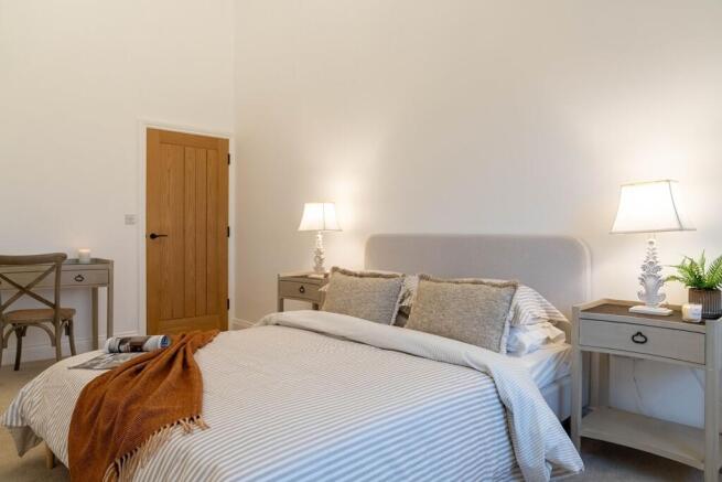 4 bed Barn Conversion for sale Image 11