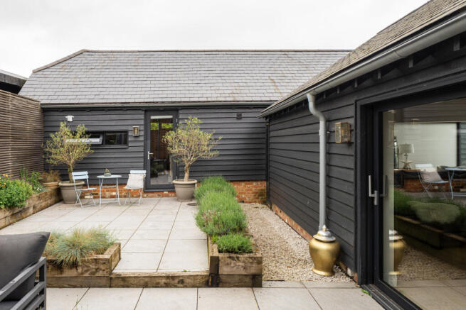216077 - TMH_THE_BARN_CANTERBURY_LANDSCAPE-EDIT...