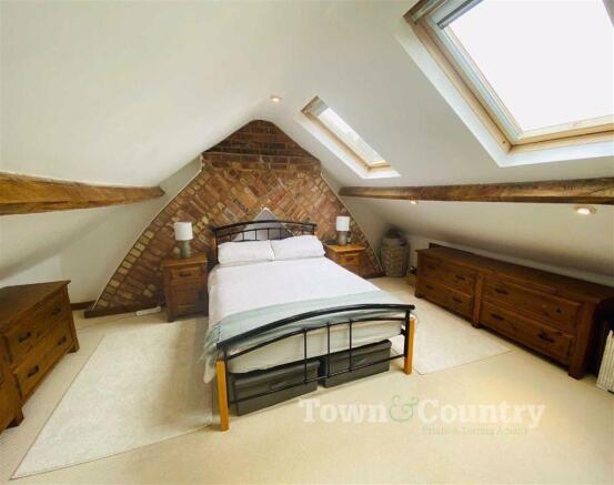 LOFT BEDROOM FOUR