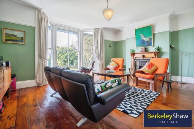 Front Lounge