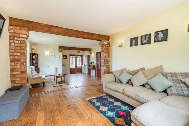 8502558-interior03.jpg