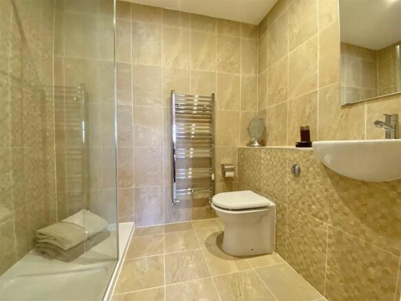 En-Suite Shower R...