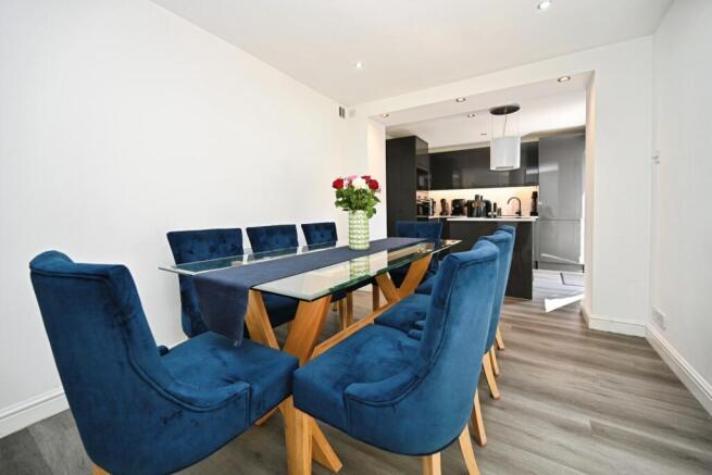 3 bed Semi-Detached for sale Image 7