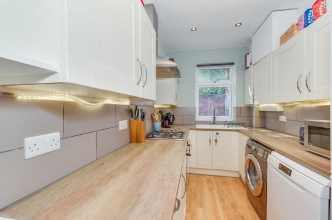 3 bed Terraced for sale Image 6