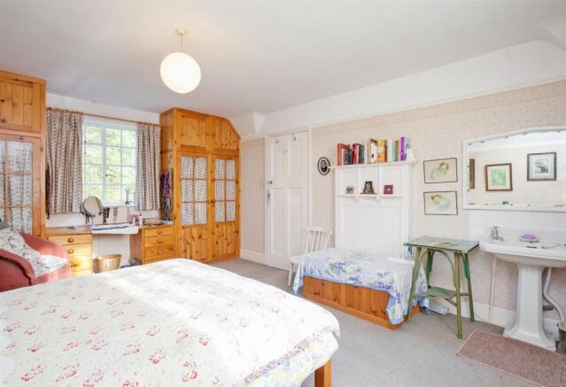 Bedroom 1 Reverse An