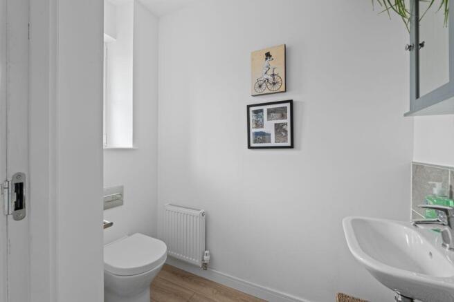 11 Bluebell Drive, Penicuik EH26 0GY photo 4