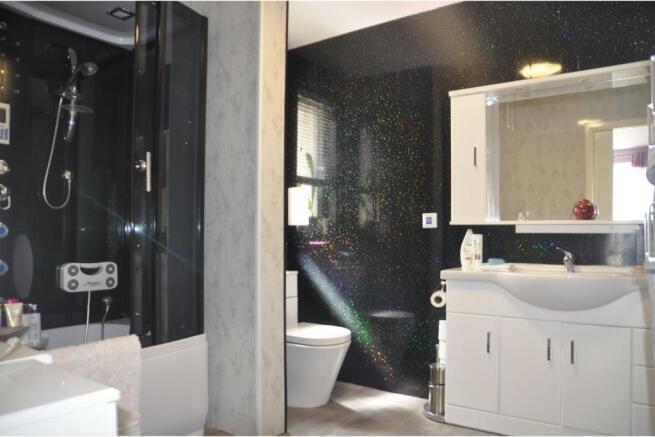 Annexe Bathroom