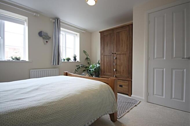 Sargent Way, Broadbridge Heath photo 4