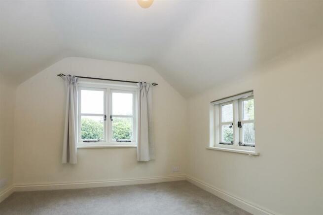 Bedroom 2 1.jpg