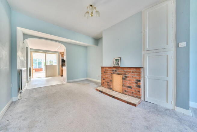 5 bed Detached Bungalow for sale Image 6