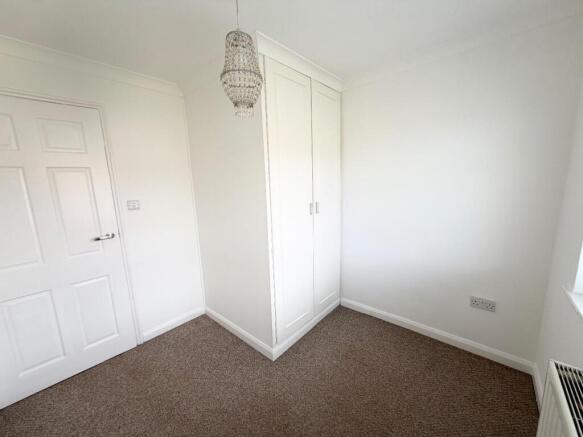 3 bed Terraced for sale Image 12
