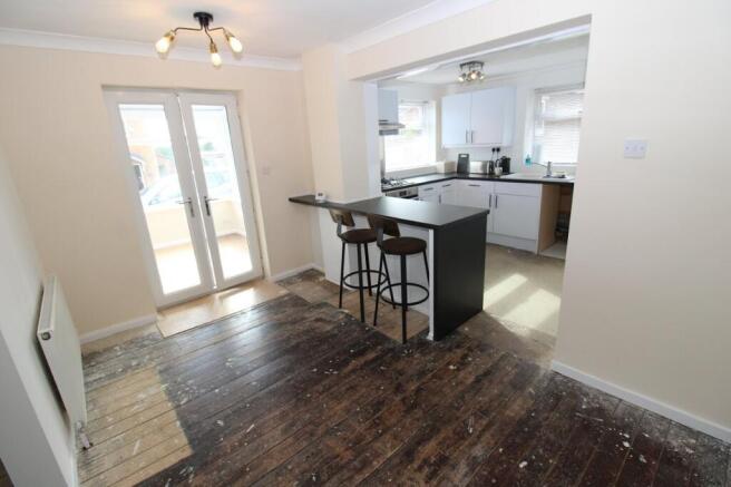 Dining kitchen