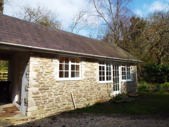 Annexe/ Summer house