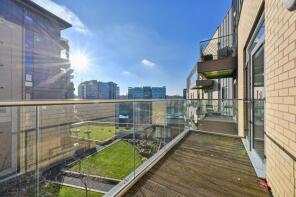 118, Falcondale Court, Lakeside Drive, London NW10 7FT