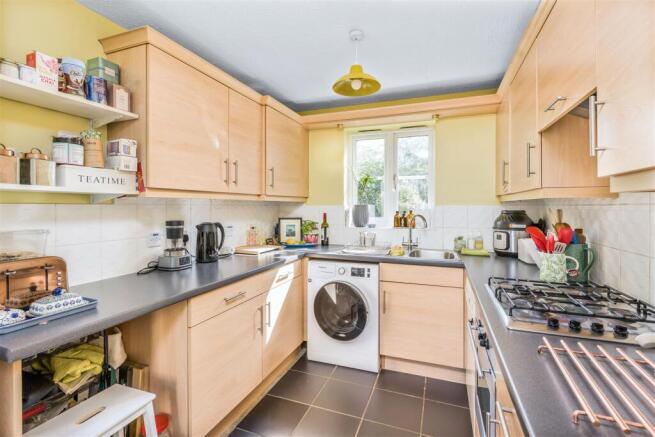 27 Lord Grandison Way, Banbury-10.jpg