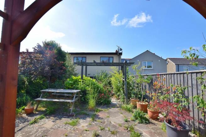 garden 2.jpg