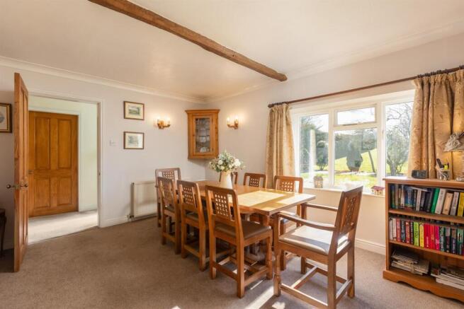 4 bed House for sale Image 5