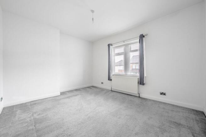 3 bed Terraced for sale Image 11