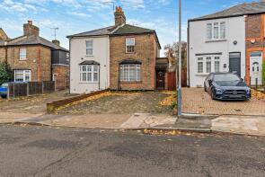 104, Hallowell Road, Northwood HA6 1DU