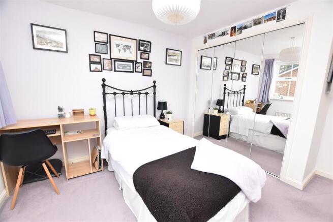 BEDROOM 2