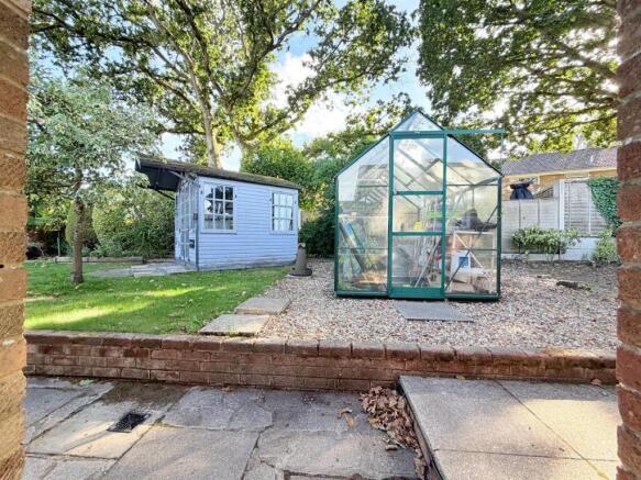 Heath Farm Close, Ferndown photo 4