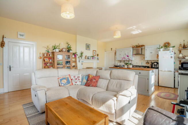 Bramham ~ Bramham Lodge, Lodge Drive, LS23 photo 4