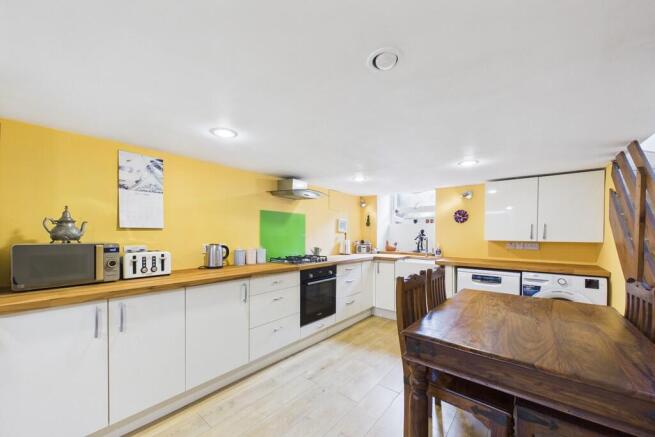 Kitchen / Dining
