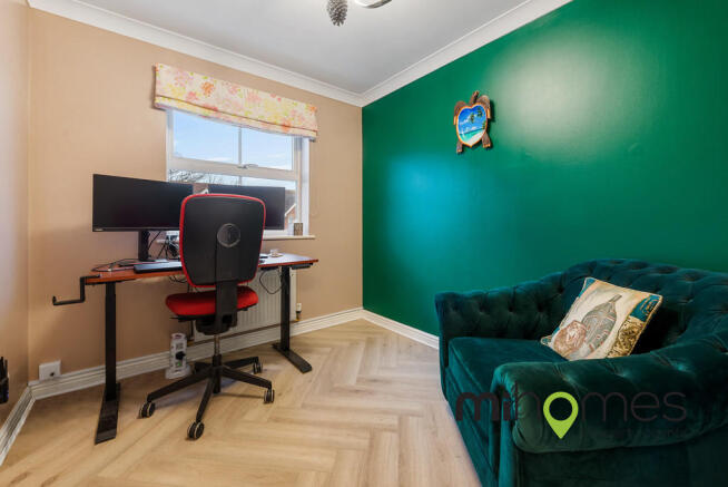 Photo 11