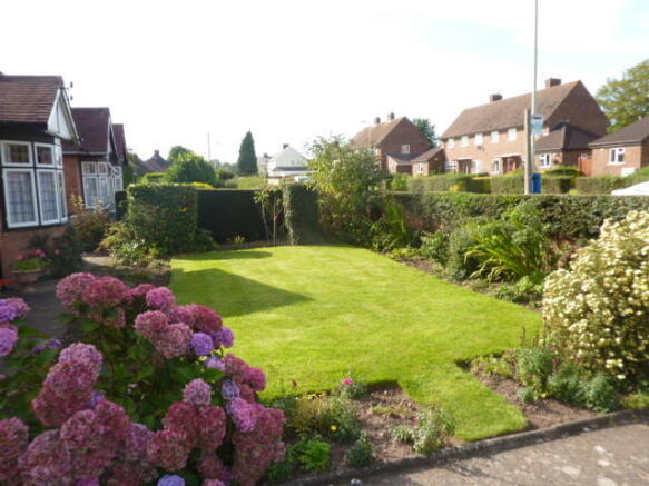 Front garden image