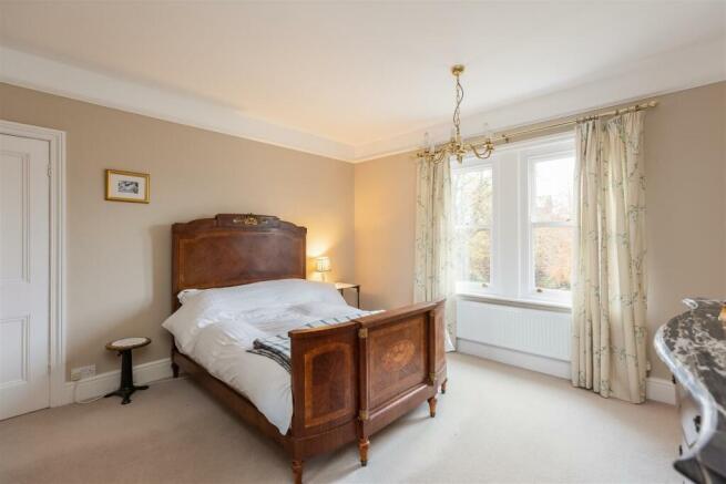 The Avenue 10 Bedroom 2-2.jpg