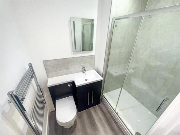 1 bed Apartment to rent Image 5