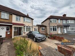 105, Carlyon Road, Hayes UB4 0NS