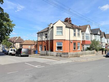 Capel Road, Barnet, EN4