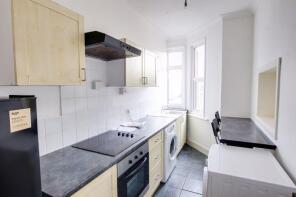 Flat 3, 34 36, West End, Westbury BA13 3JX