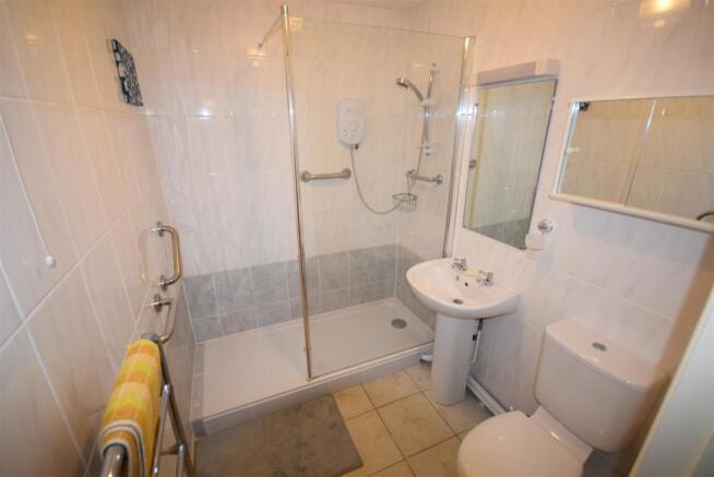 Modern Bathroom
