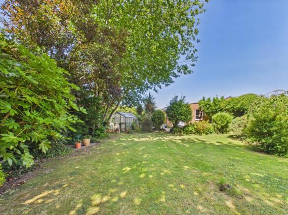2 bed Semi-Detached Bungalow for sale Image 4
