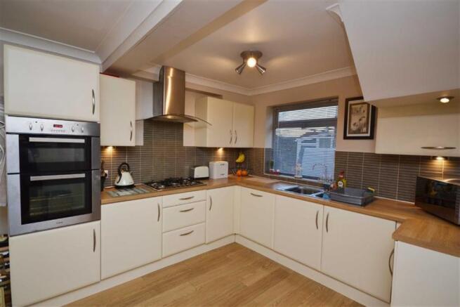Dining kitchen