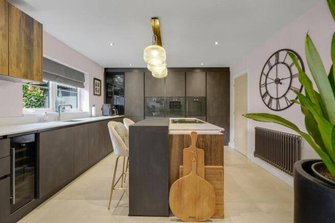 Kitchen/Breakfast Room