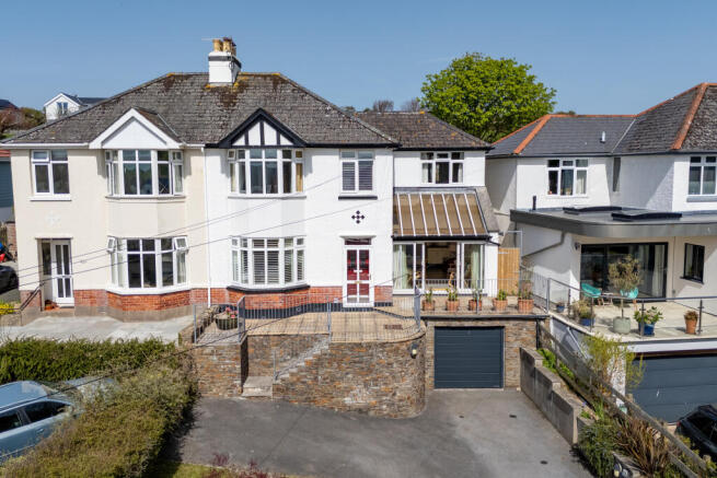 A04 - 57 Embankment Road Kingsbridge - 260408