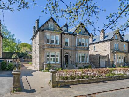 The Oval, Harrogate, North Yorkshire, HG2