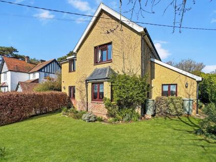 Lower Road, Adgestone, PO36