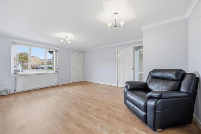 08-7_BIRCHEND_PLACE_GLASGOW_008.jpg