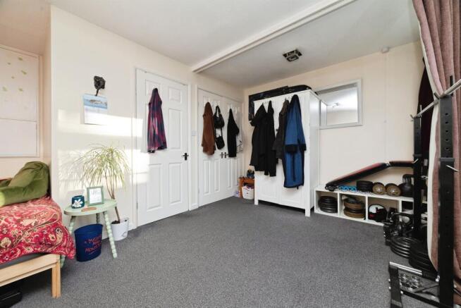 Studio for sale Image 9