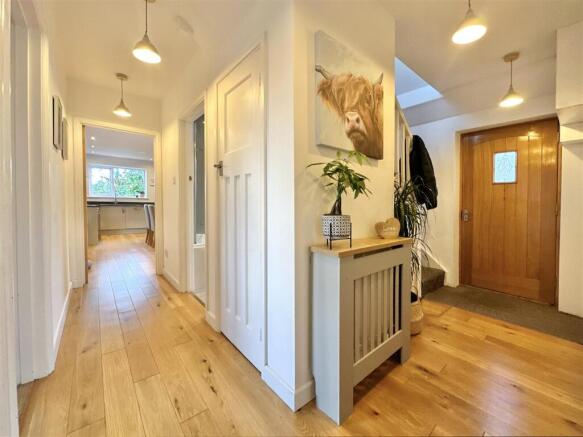 Hallway.jpg