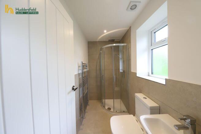 3 bed Detached for sale Image 10