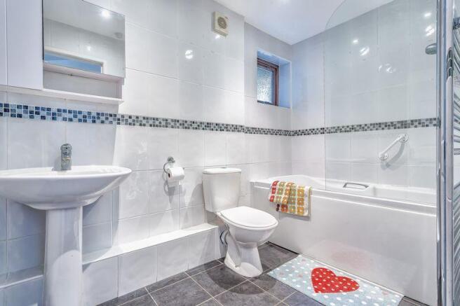 Family bathroom
