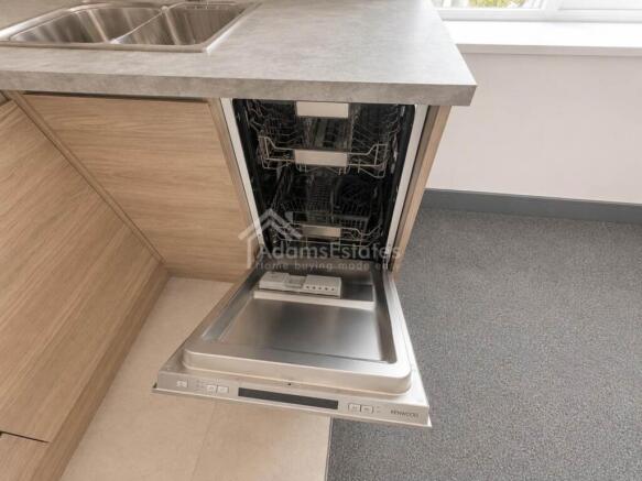 11 bed Flat for sale Image 7